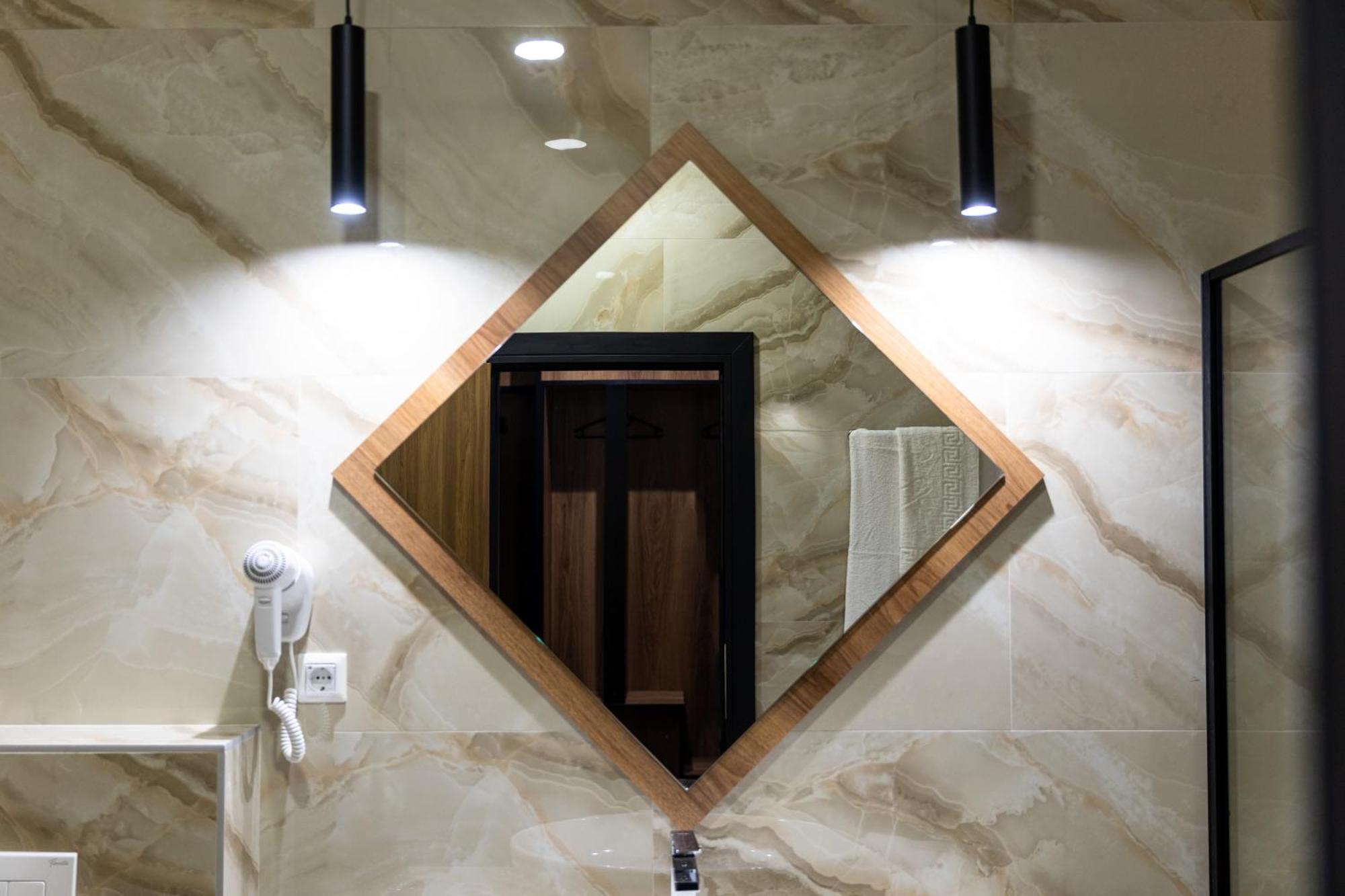 Hostel Tron Travnik Zewnętrze zdjęcie