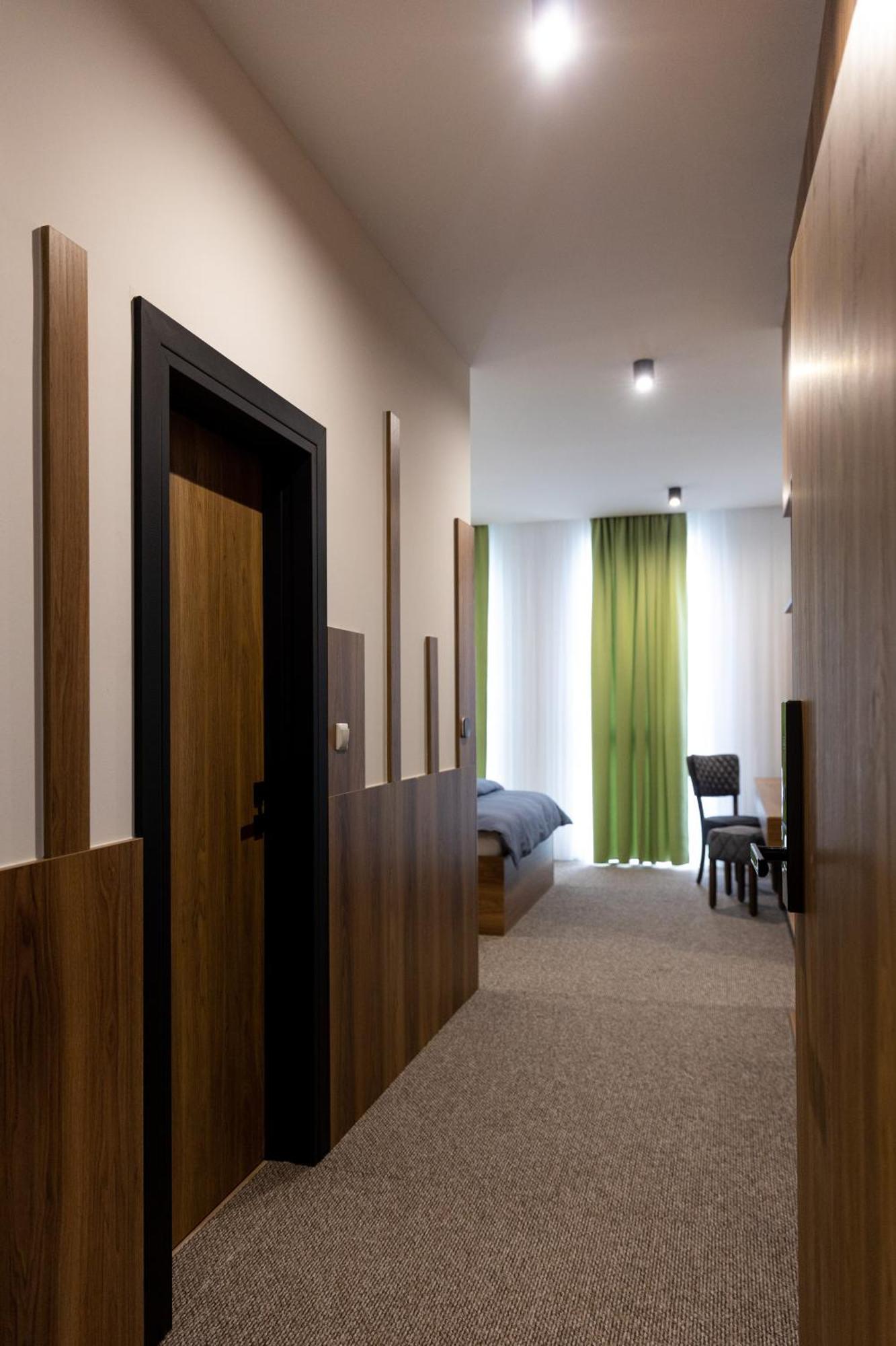 Hostel Tron Travnik Zewnętrze zdjęcie