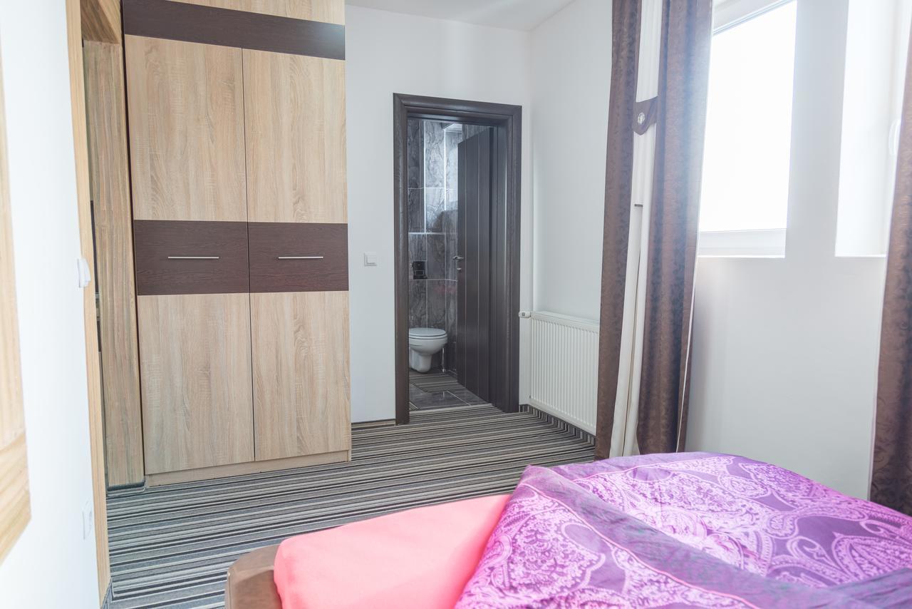 Hostel Tron Travnik Zewnętrze zdjęcie